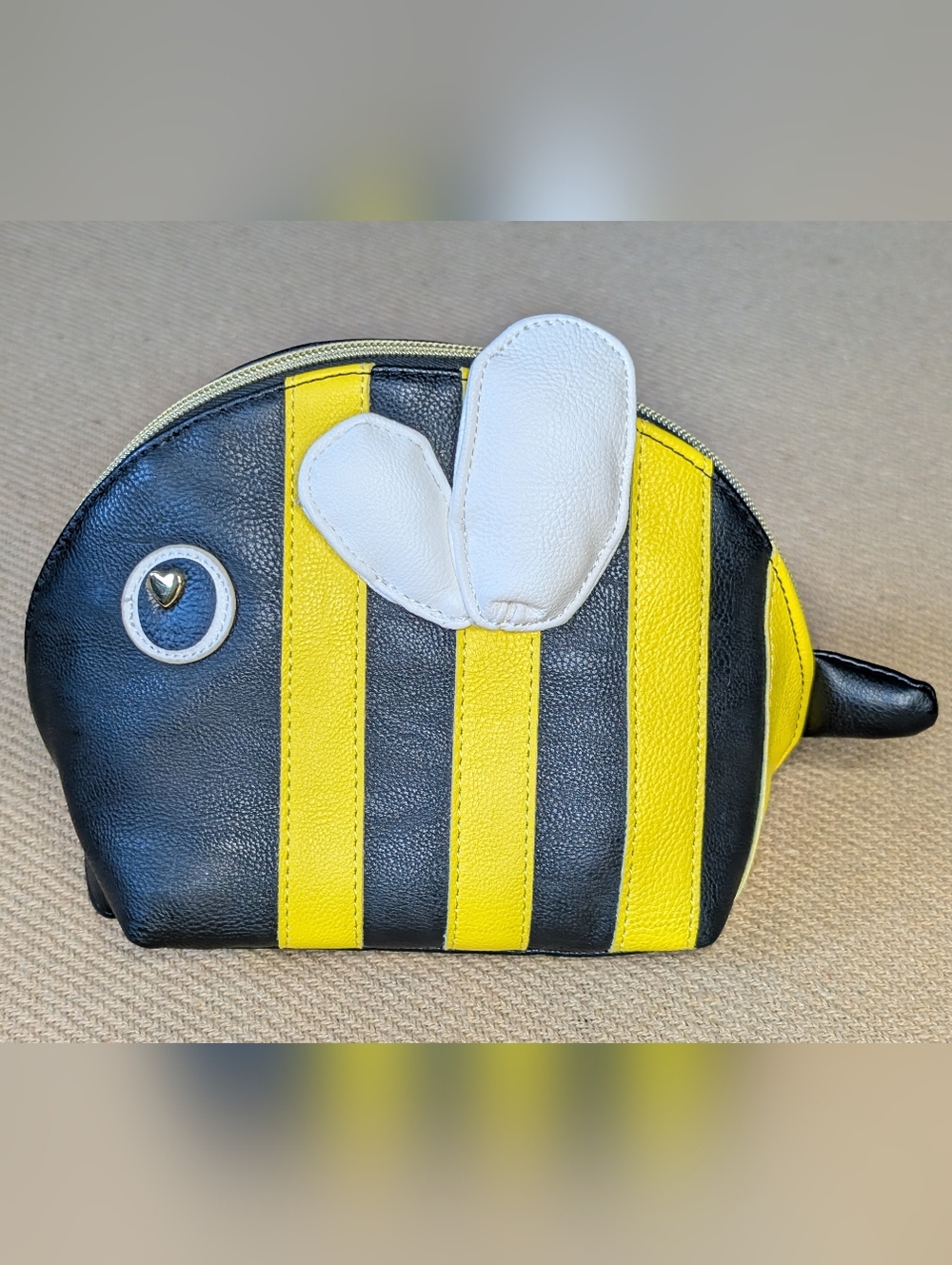 Betsey Johnson Bee Makeup Bag Cosmetics Case